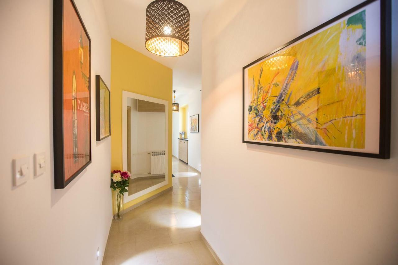 Angela Main Street Luxury Oasis & Free Parking Leilighet Zagreb Eksteriør bilde
