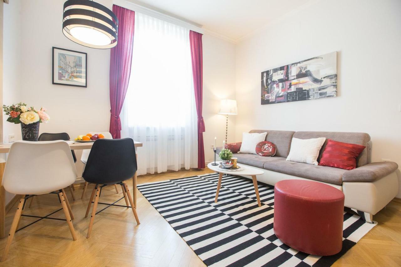 Angela Main Street Luxury Oasis & Free Parking Leilighet Zagreb Eksteriør bilde
